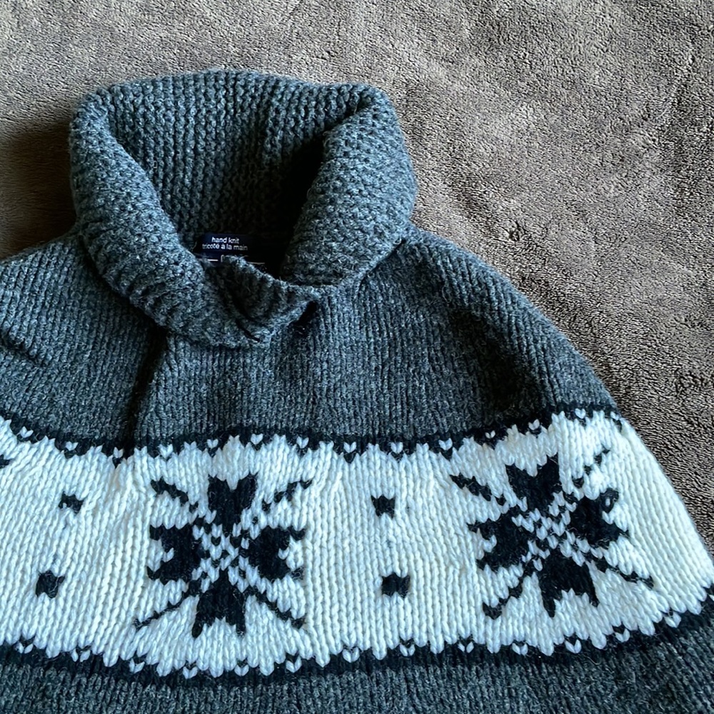 Gap wool cowichan-style cape/poncho
